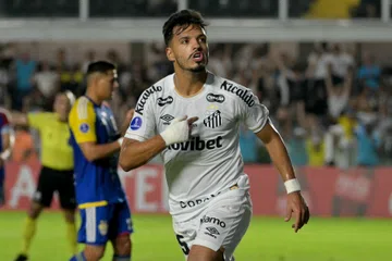 Gabriel Menino garante Santos após gol e recusa recado a Ancelotti