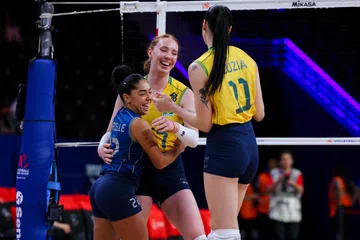 Jovens brilham na VNL e Zé Roberto elogia geração da prata